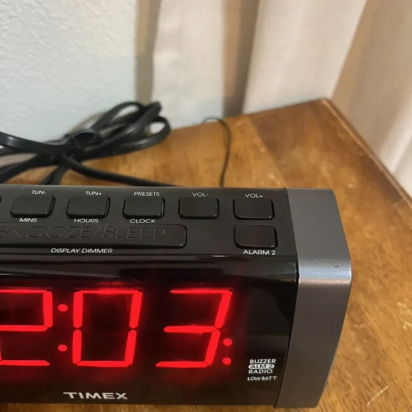 Timex Alarm Clock Radio T235Y Digital 12 Hour Clock With 2 Alarms Working AUX - Picture 4 of 16